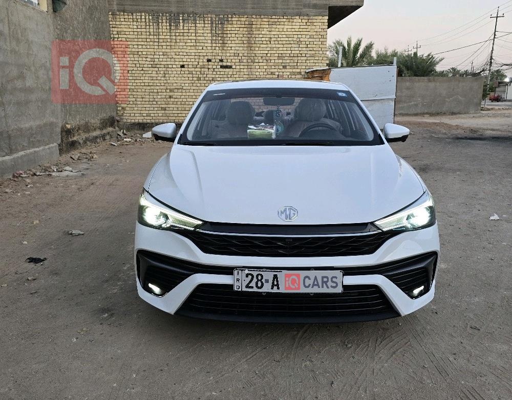 ئێم جی 5